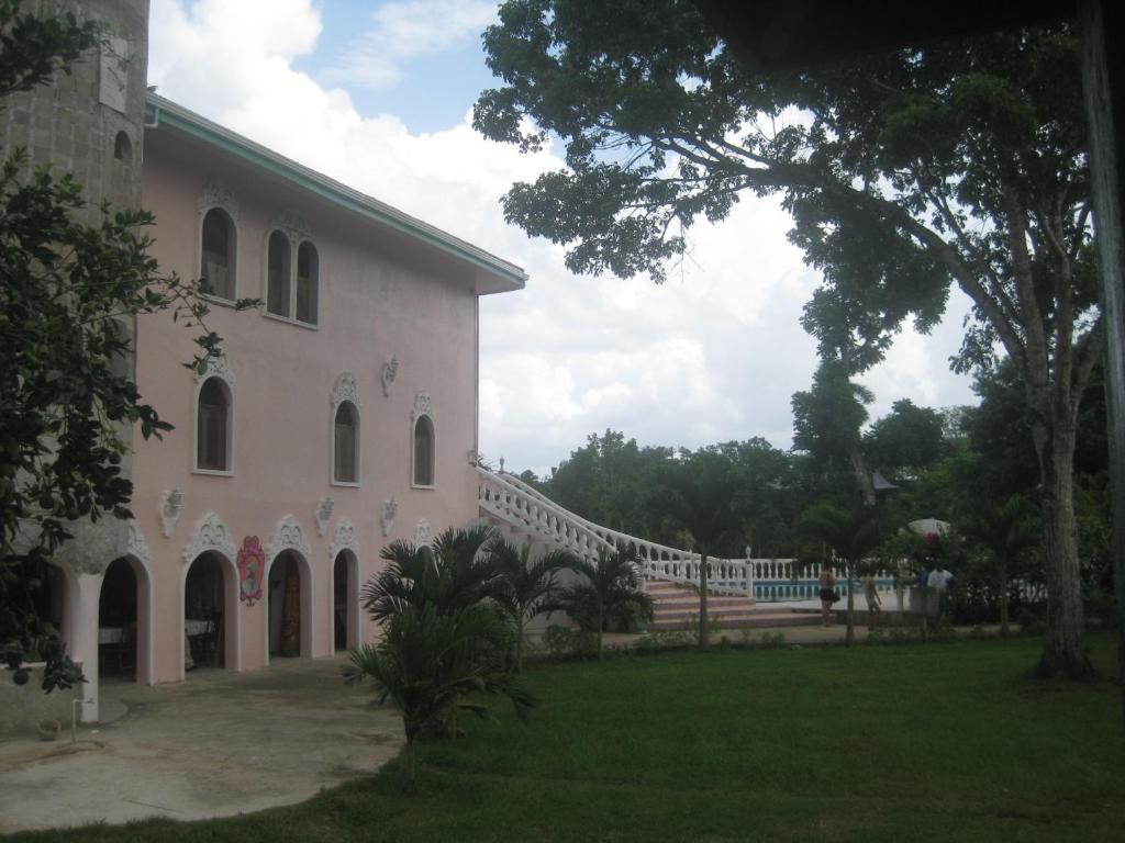 Banana Bank Lodge & Jungle Horseback Adventures Belmopan Zewnętrze zdjęcie